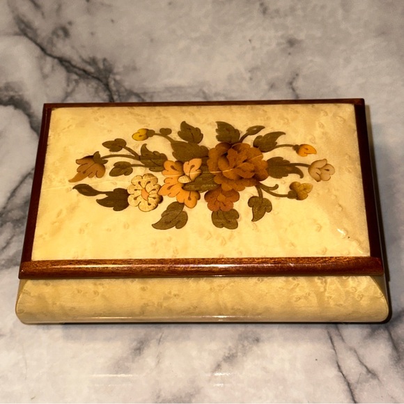 reuge Accents Vintage Reuge Swiss Movement Music Box Made In Italy